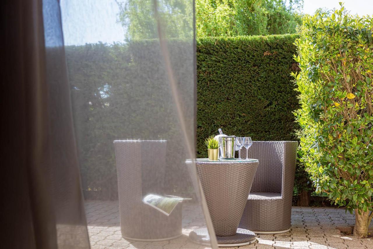 Contact Hotels Les Pierres Dorees Amberieux d'Azergues Exterior photo