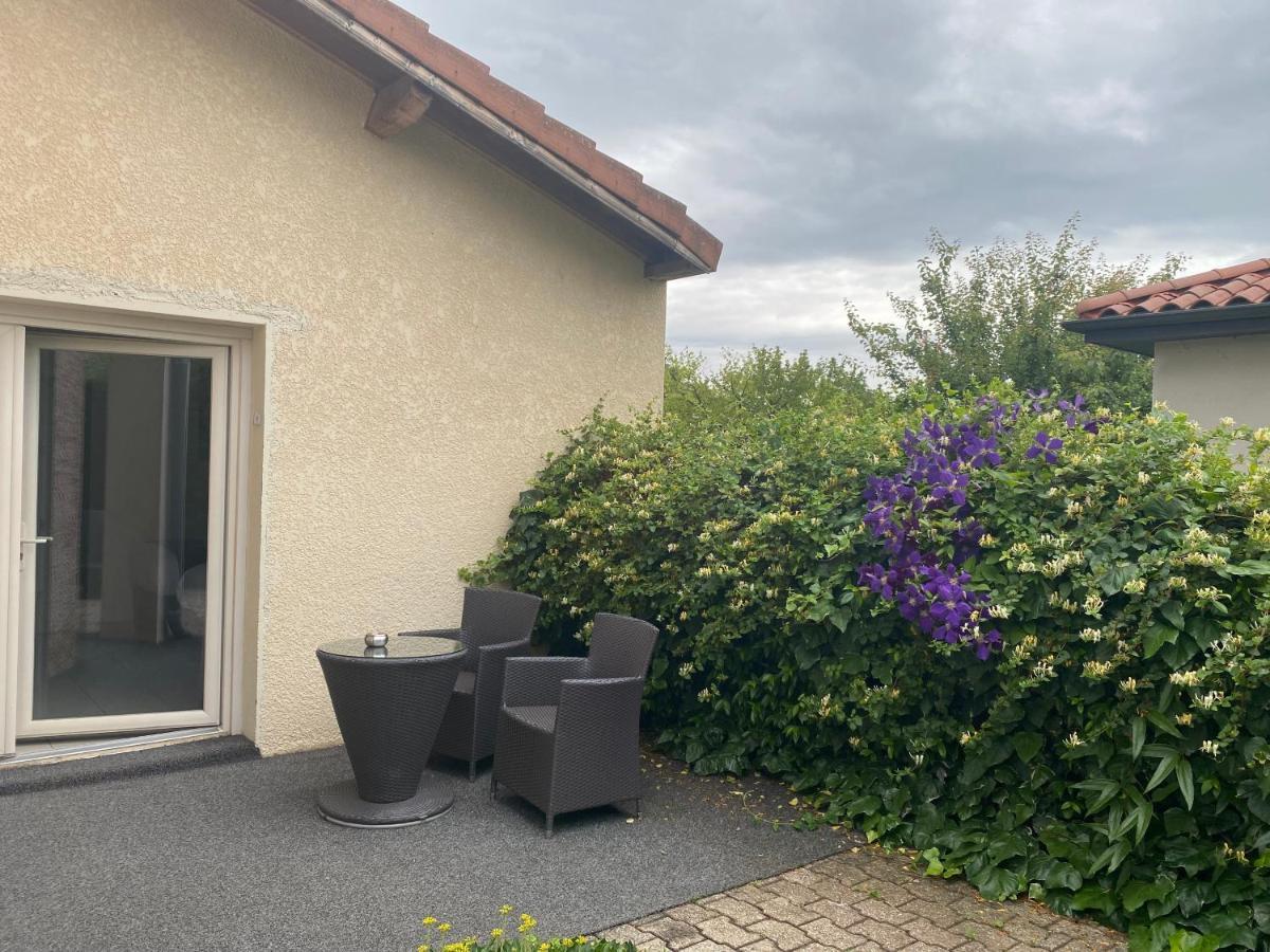 Contact Hotels Les Pierres Dorees Amberieux d'Azergues Exterior photo