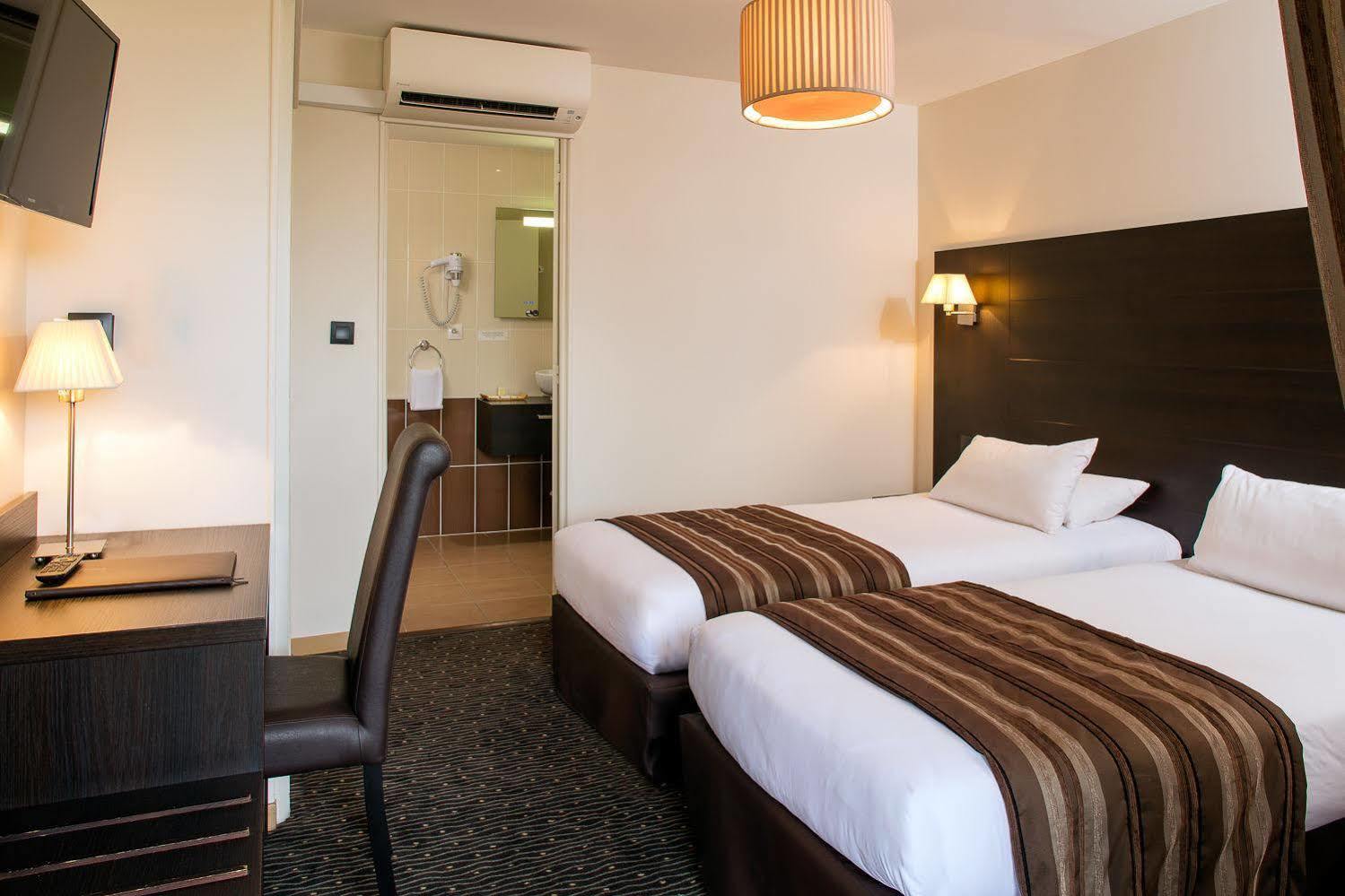 Contact Hotels Les Pierres Dorees Amberieux d'Azergues Exterior photo